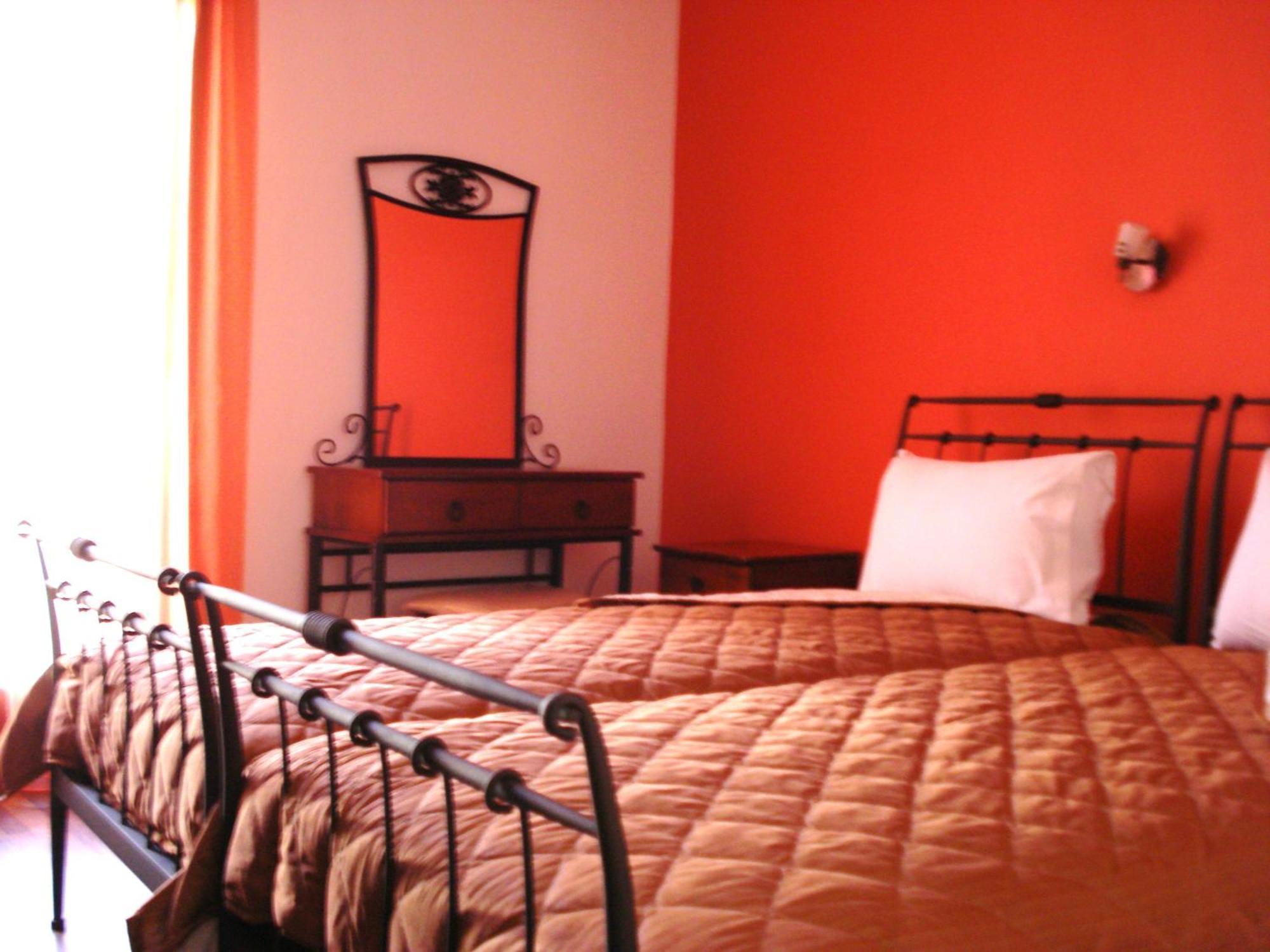Menir Luxury
