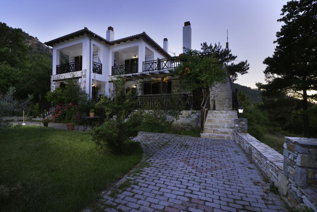 Menir Luxury Prínos